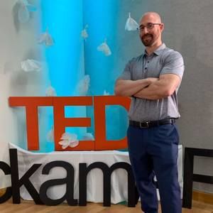 Meet your Posher, Eric